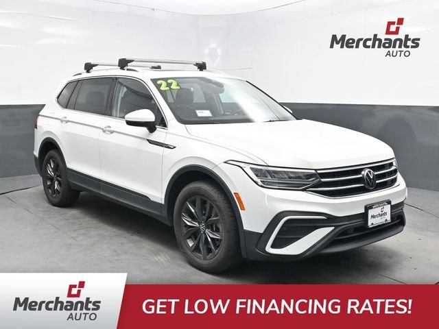 Used 2022 White Volkswagen 2.0T SE image 1