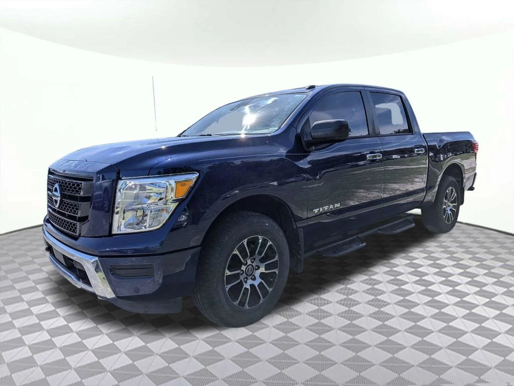 Used 2021 Blue Nissan SV image 6
