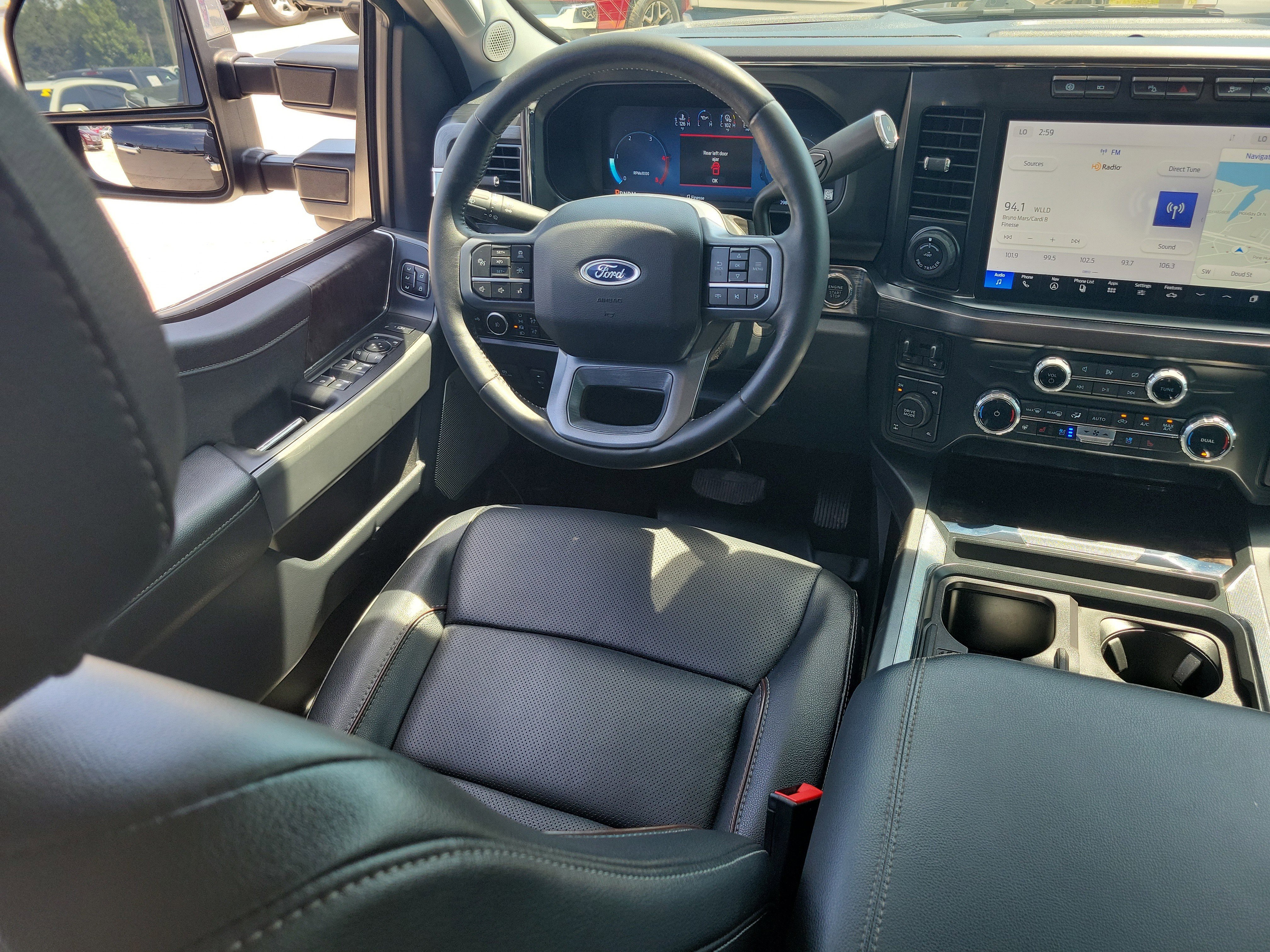 Used 2023 Blue Metallic Ford LARIAT image 15