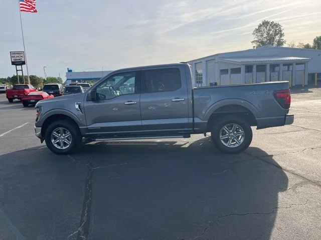 Used 2024 Gray Ford XLT image 36