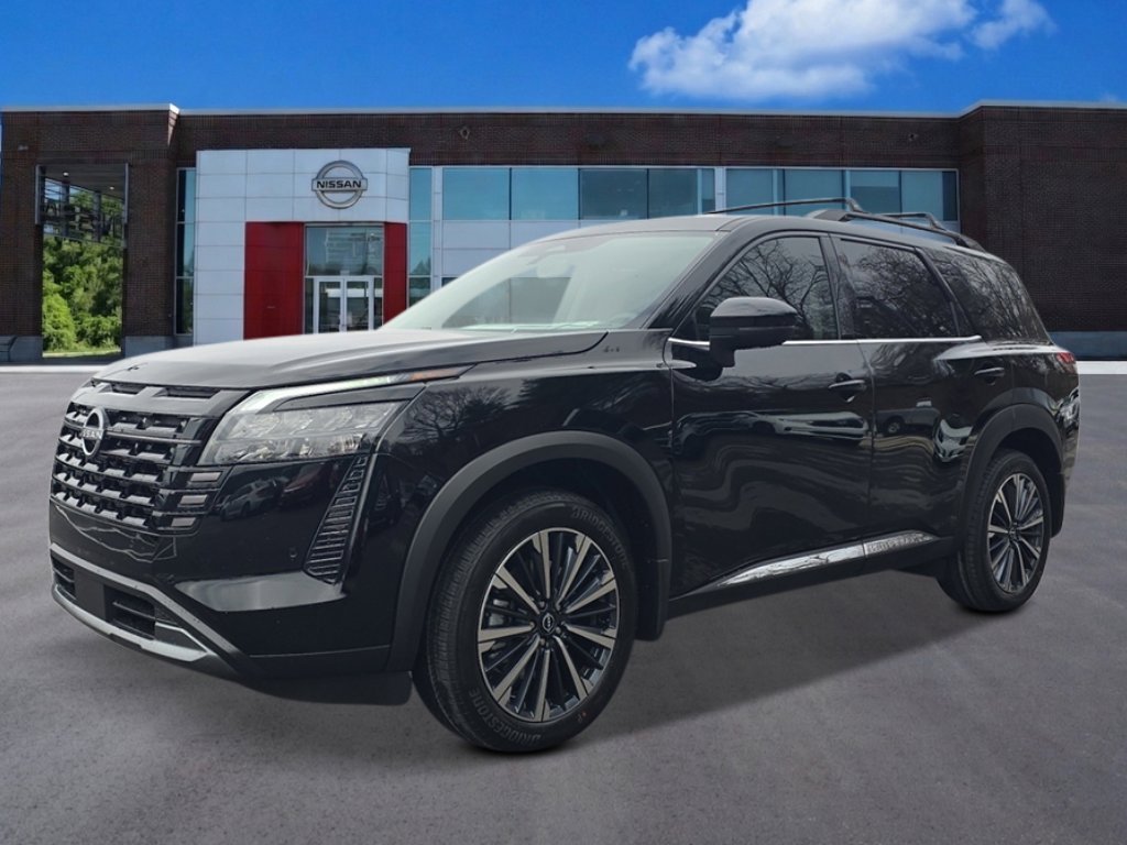 2026 Nissan Pathfinder Platinum 4WD's photo