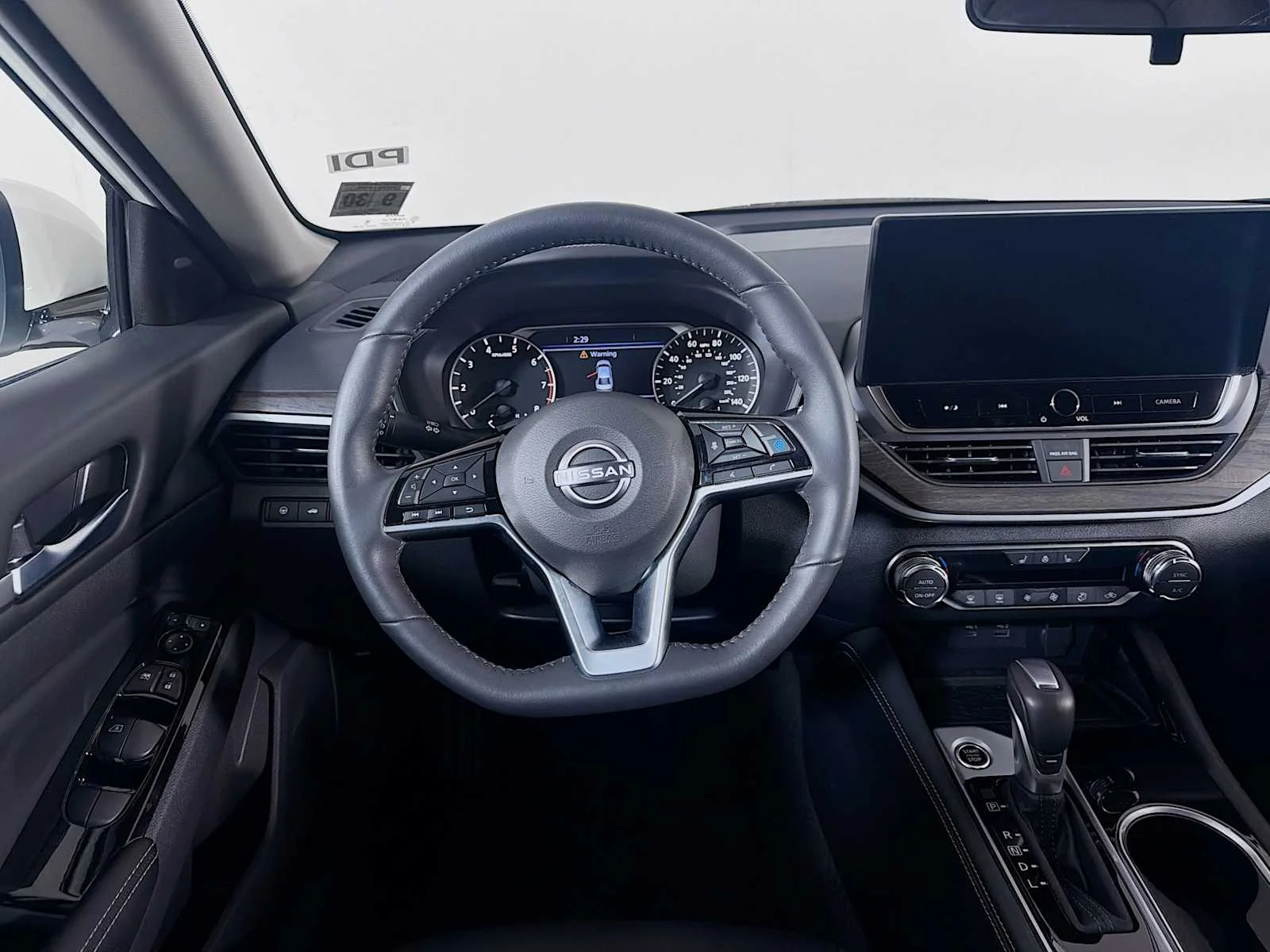 Certified Used 2025 Pearl White Tricoat Nissan SL image 19