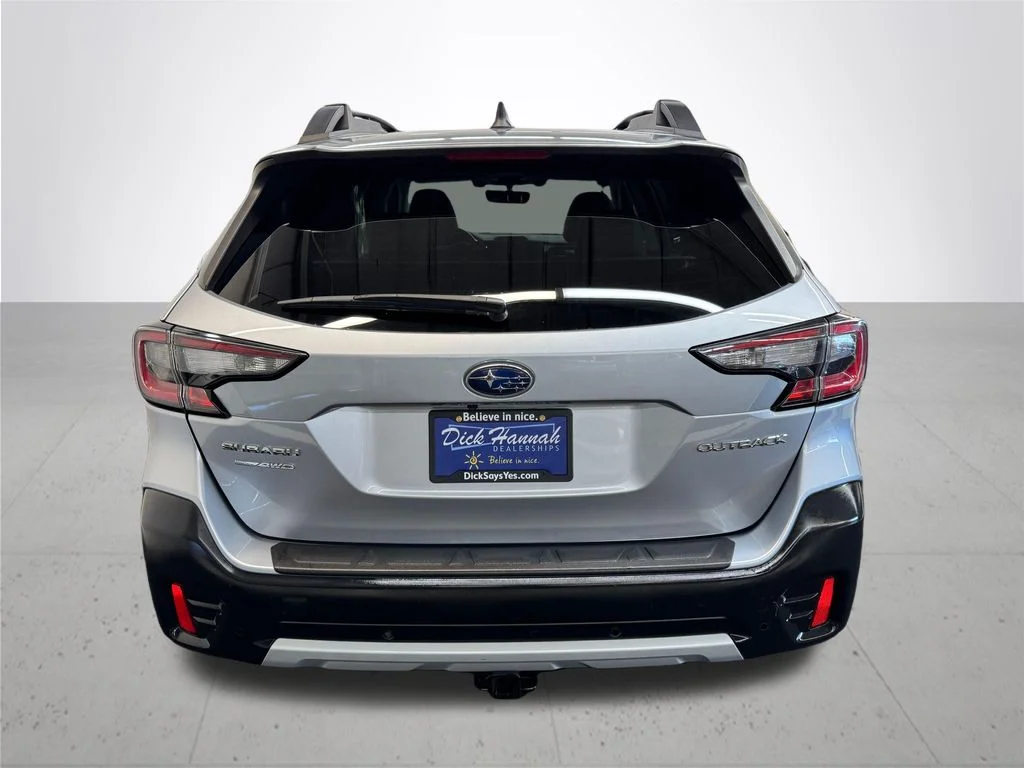 Used 2021 Silver Subaru Limited image 5