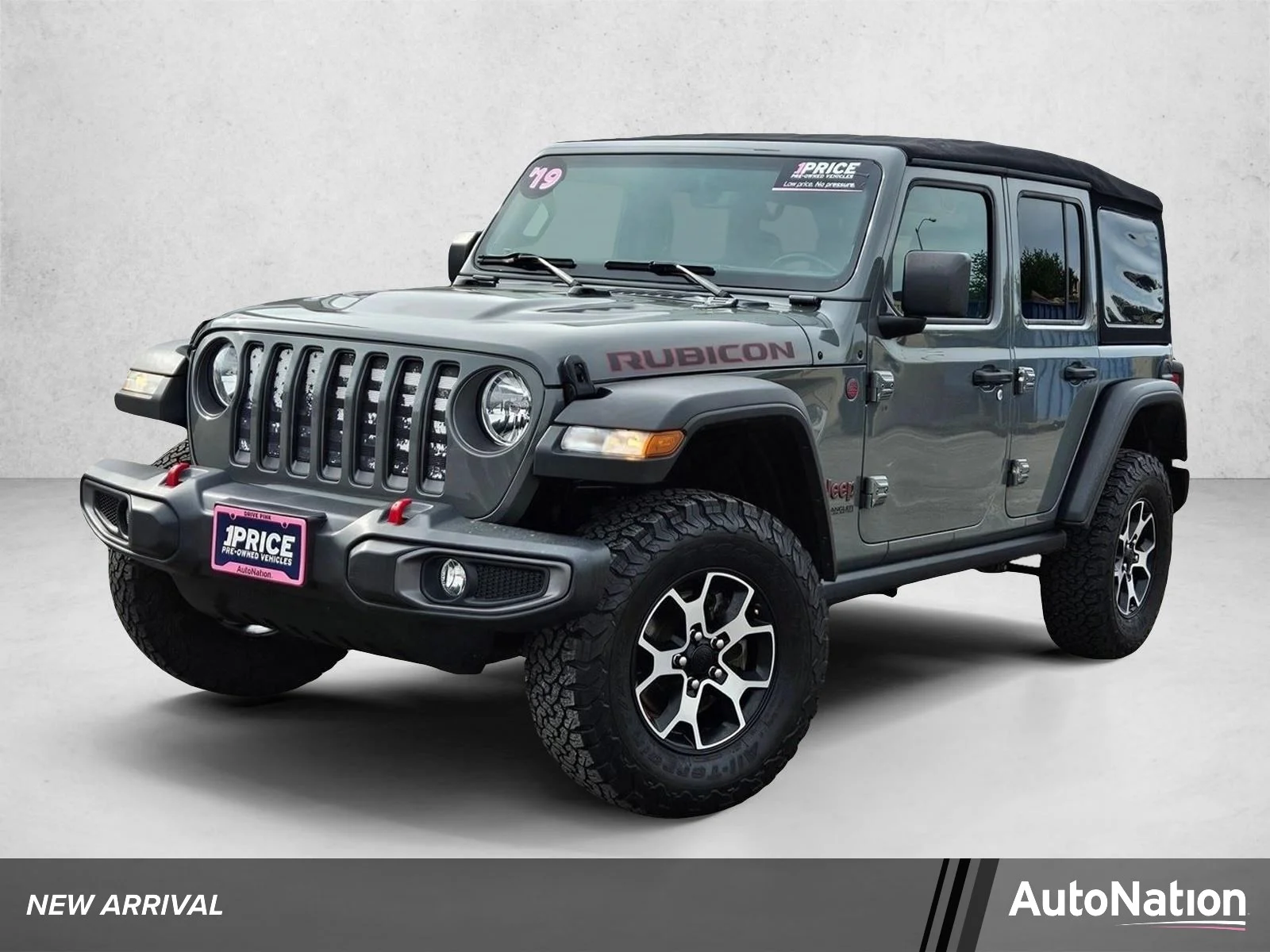 Used 2019 Sting-Gray Clearcoat Jeep Rubicon image 1