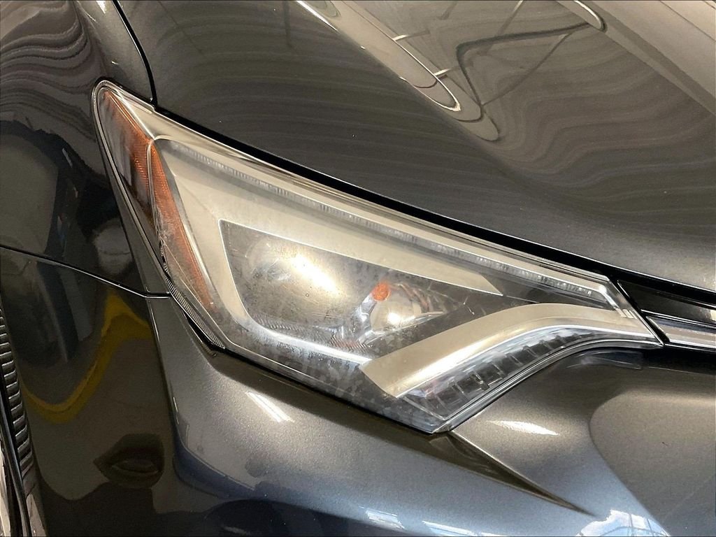 Used 2016 Gray Toyota Limited image 32