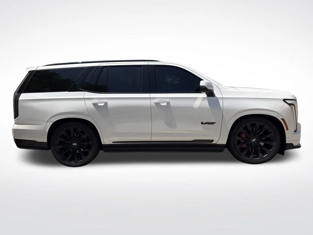 Used 2025 White Cadillac V-Series image 4