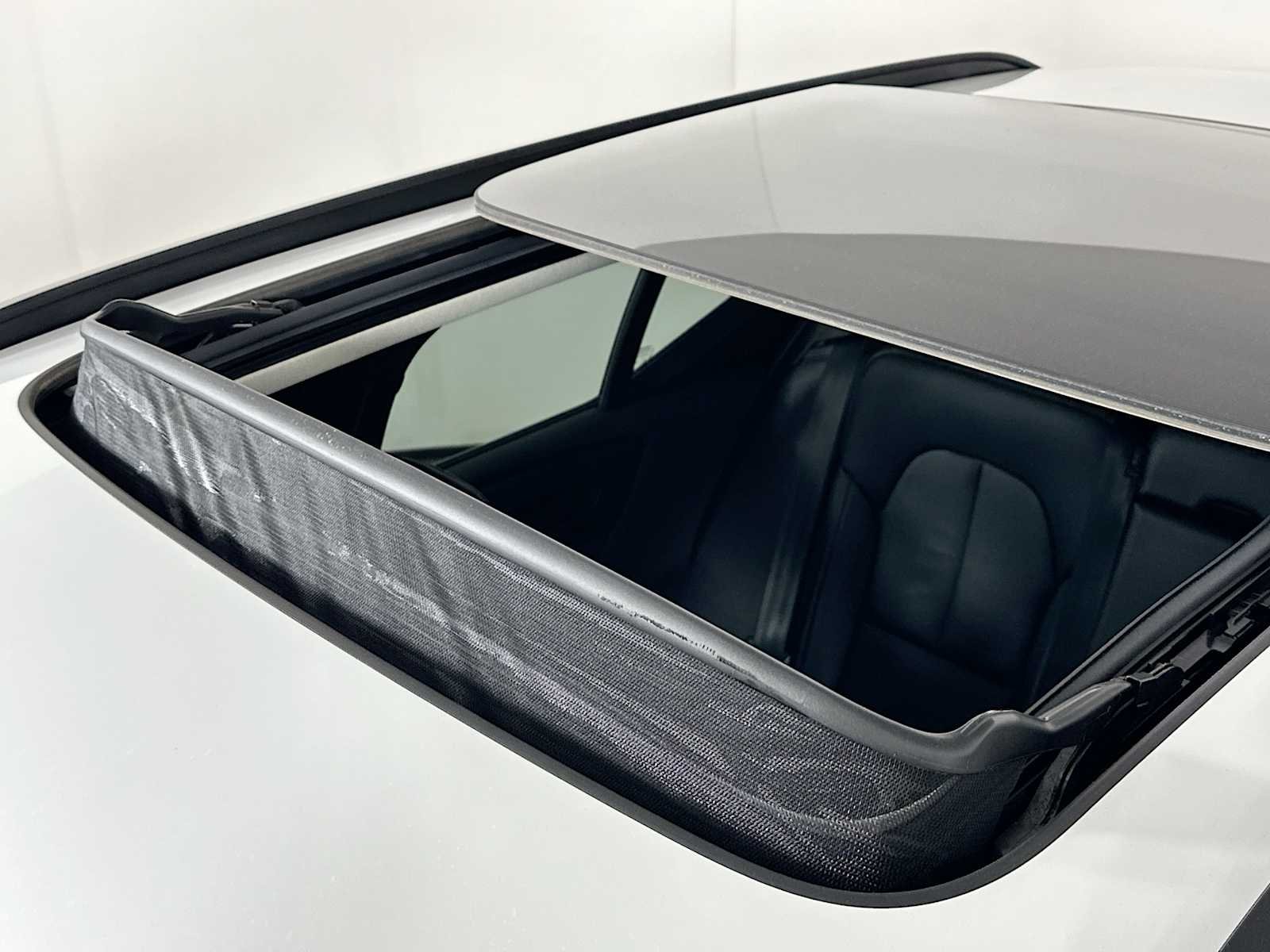 Certified Used 2023 Crystal White Volvo Plus image 20