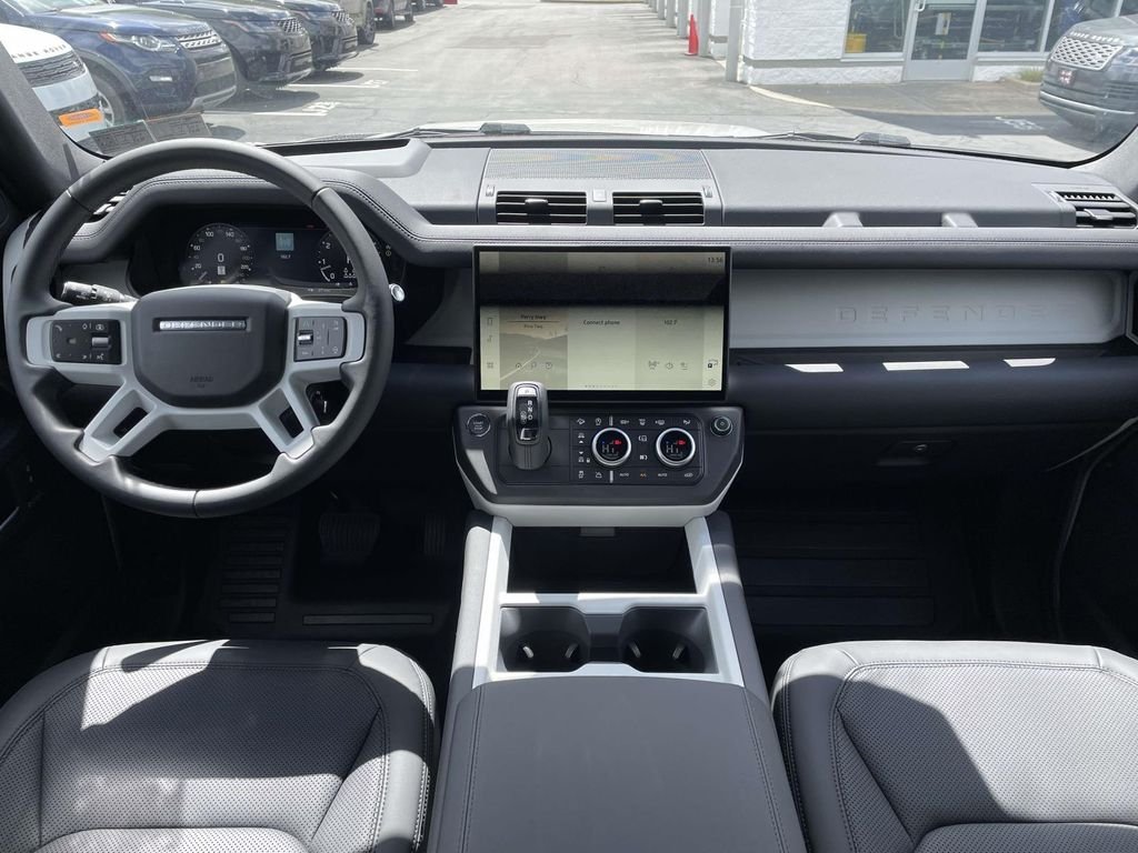 New 2026 Borasco Grey Land Rover X-Dynamic SE image 24