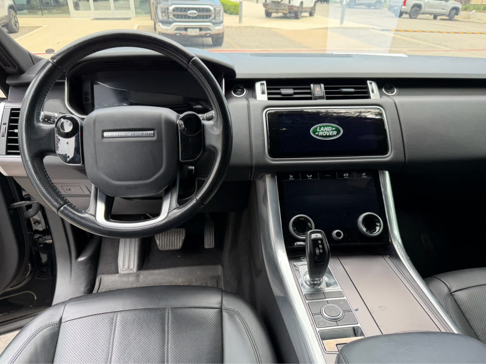 Used 2019 BLK Land Rover HSE image 9