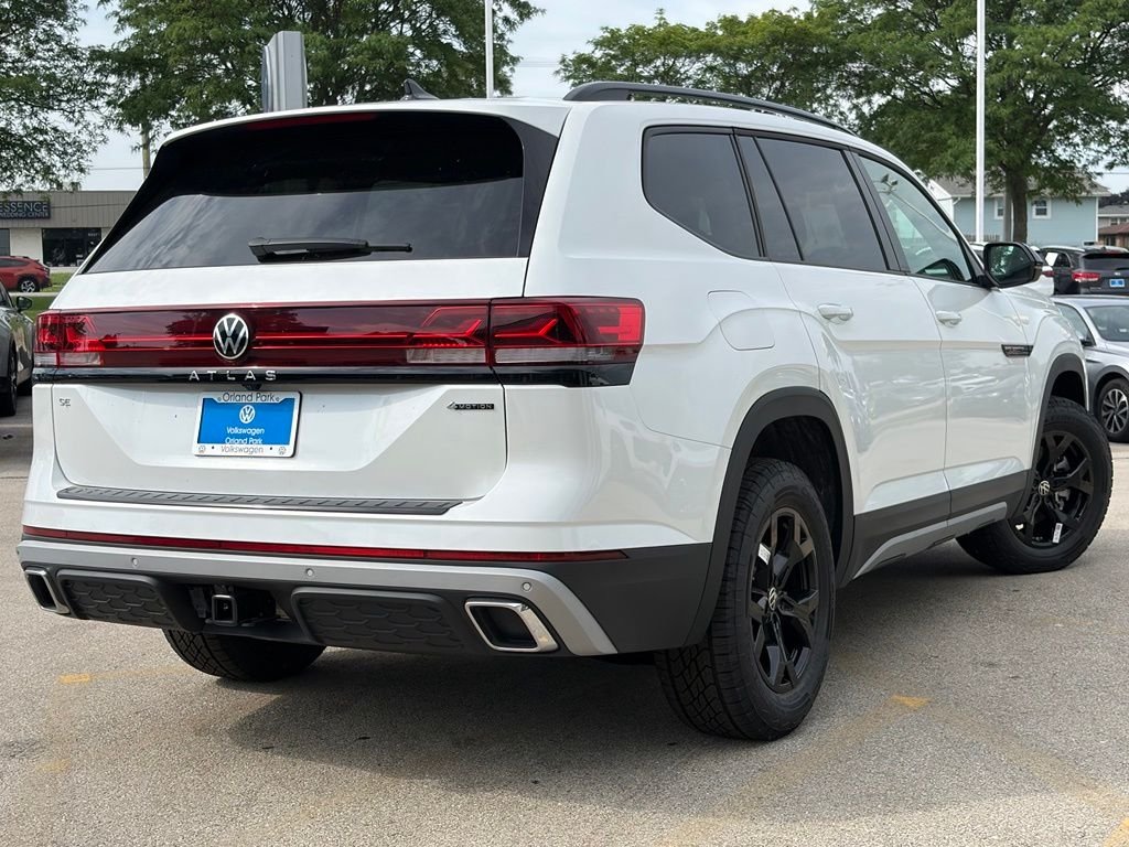 New 2026 Opal White Pearl Volkswagen 2.0T Peak Edition image 4