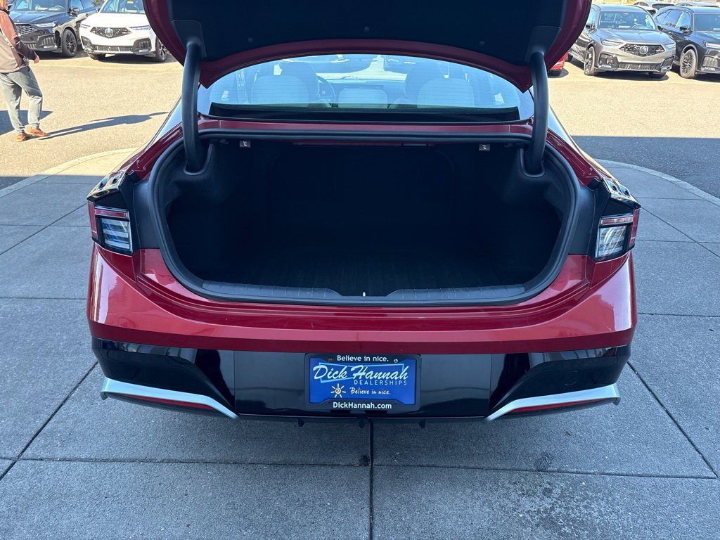 Used 2024 Red Hyundai SEL image 30