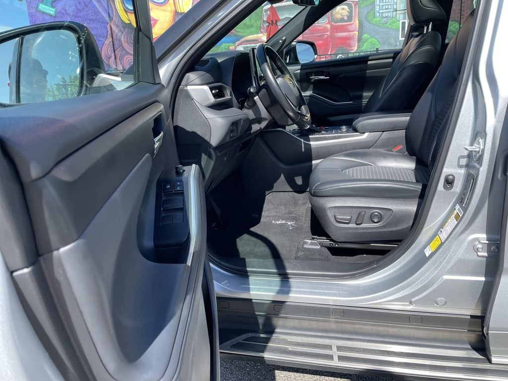 Used 2022 Silver Toyota XSE image 14