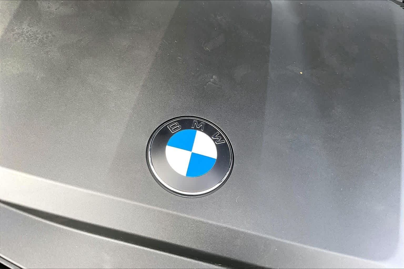 New 2027 Brooklyn Grey Metallic BMW 50 xDrive image 17