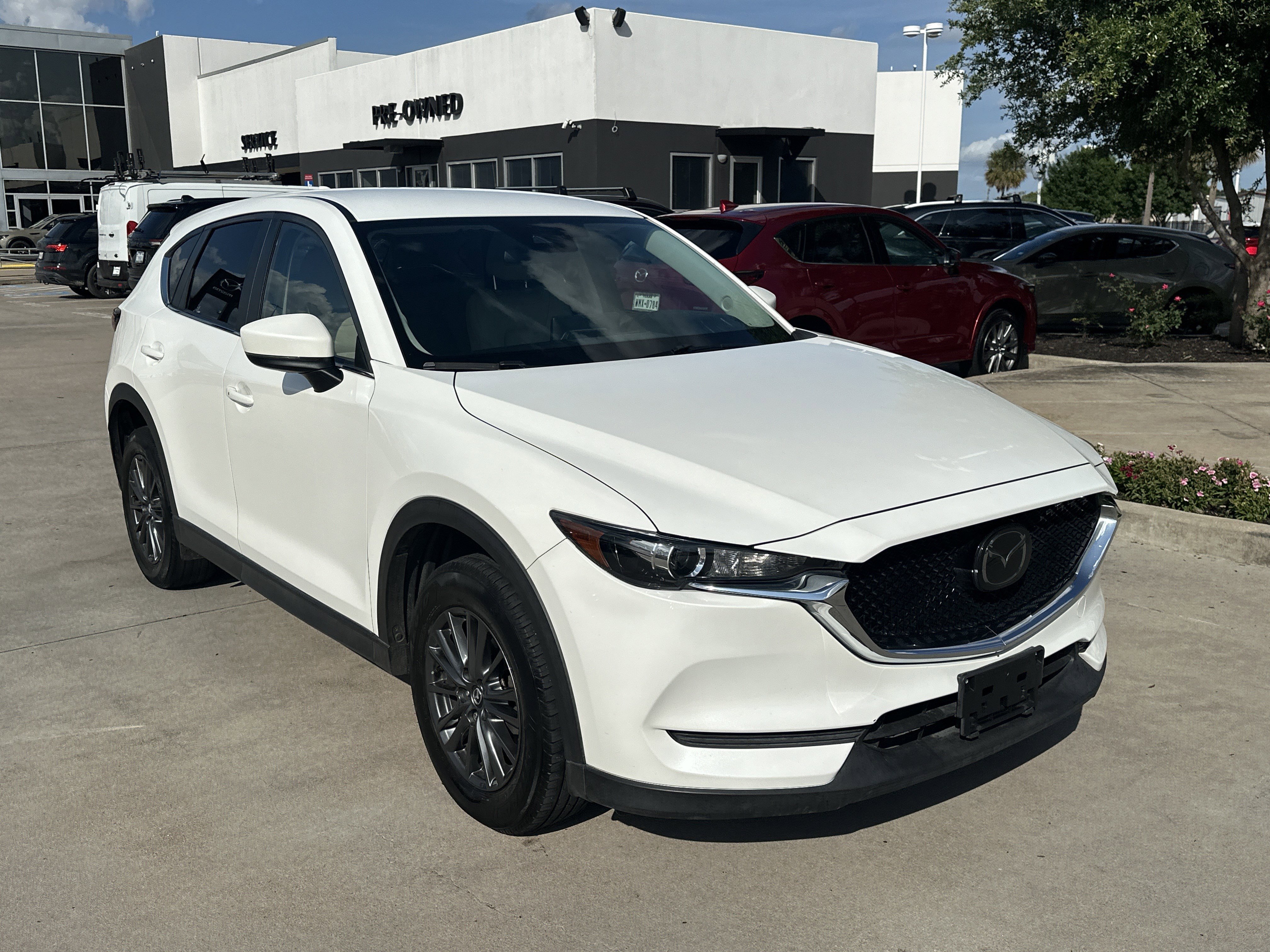 2021 Mazda CX-5 Touring Auto's photo