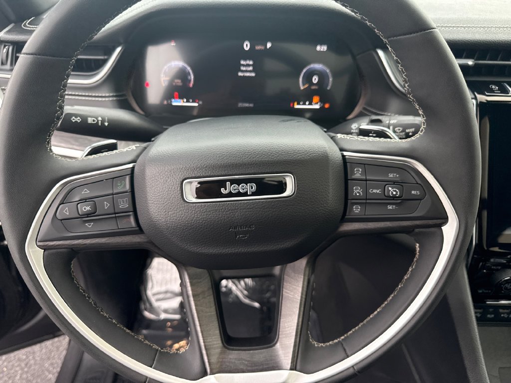 Used 2024 Gray Jeep Limited image 15