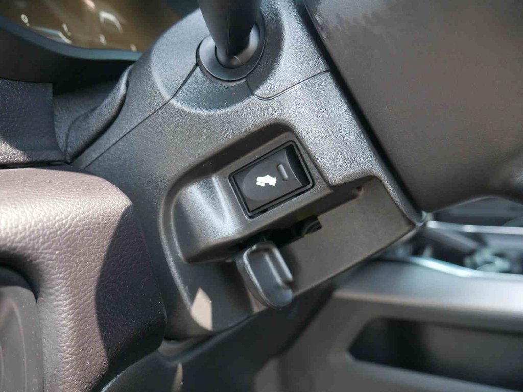 Used 2025 Black Ram Laramie image 37
