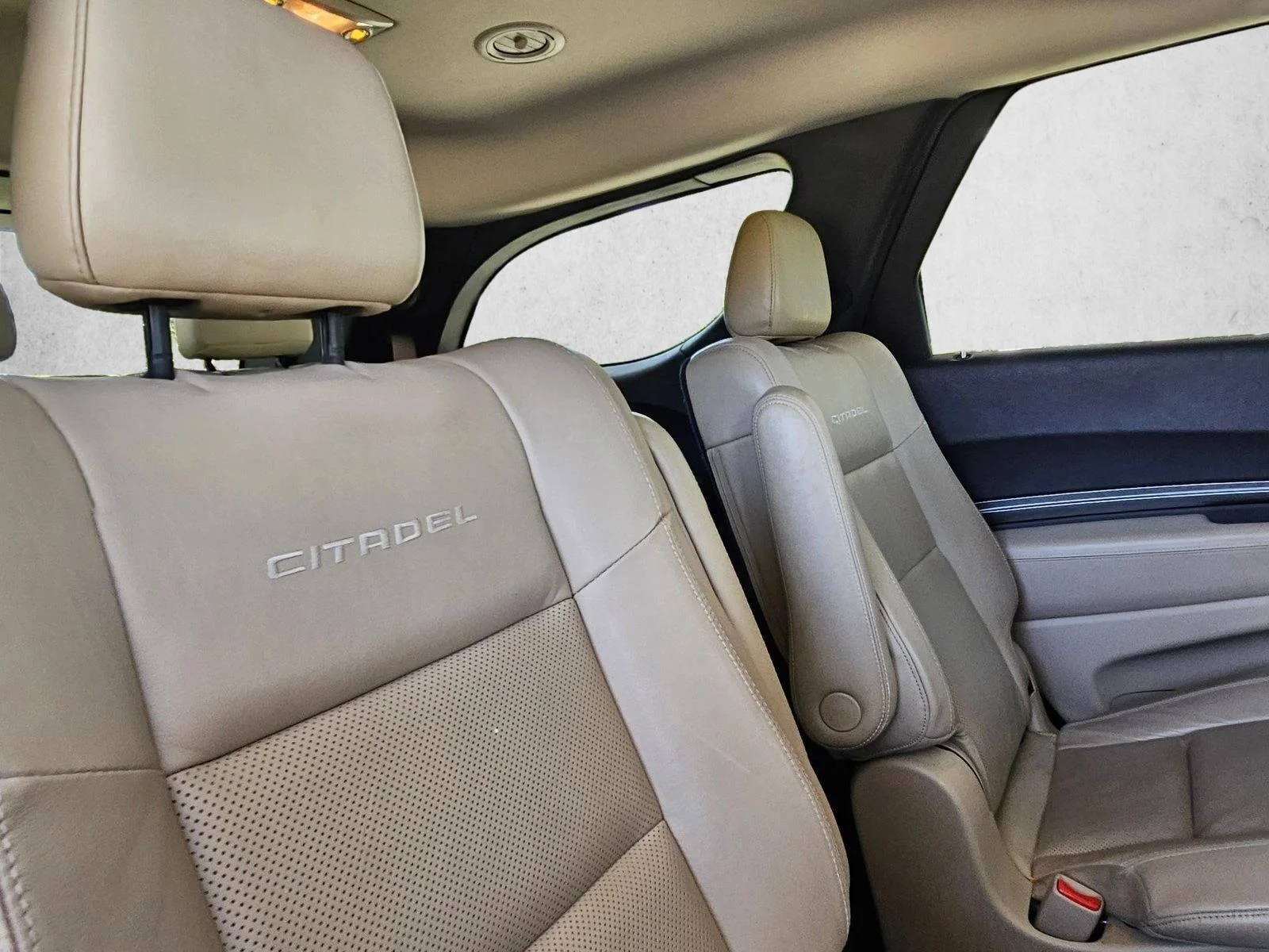 Used 2018 Octane Red Pearlcoat Dodge Citadel image 19