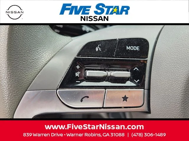 Used 2024 Black Hyundai SEL image 23