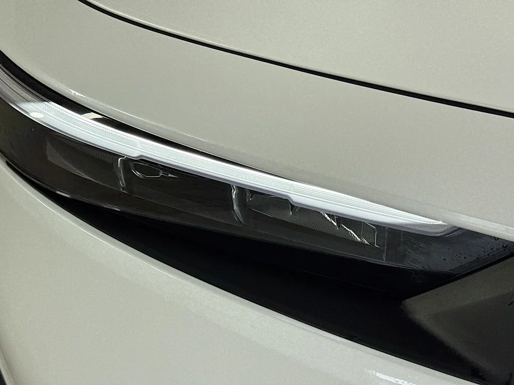 New 2026 Platinum White Pearl Honda LX image 12