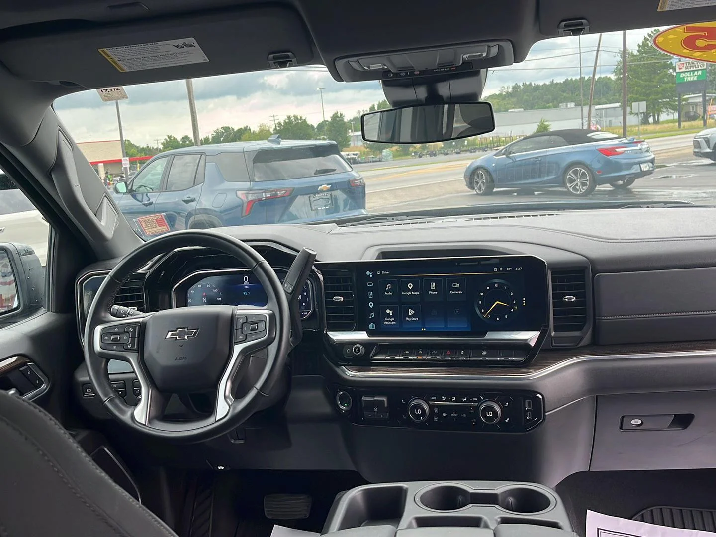 Used 2025 Black Chevrolet RST image 30