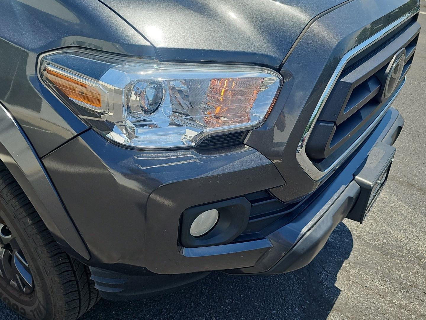 Used 2022 Magnetic Gray Metallic Toyota SR5 image 29