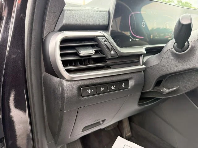 Used 2025 Gray Kia S image 18
