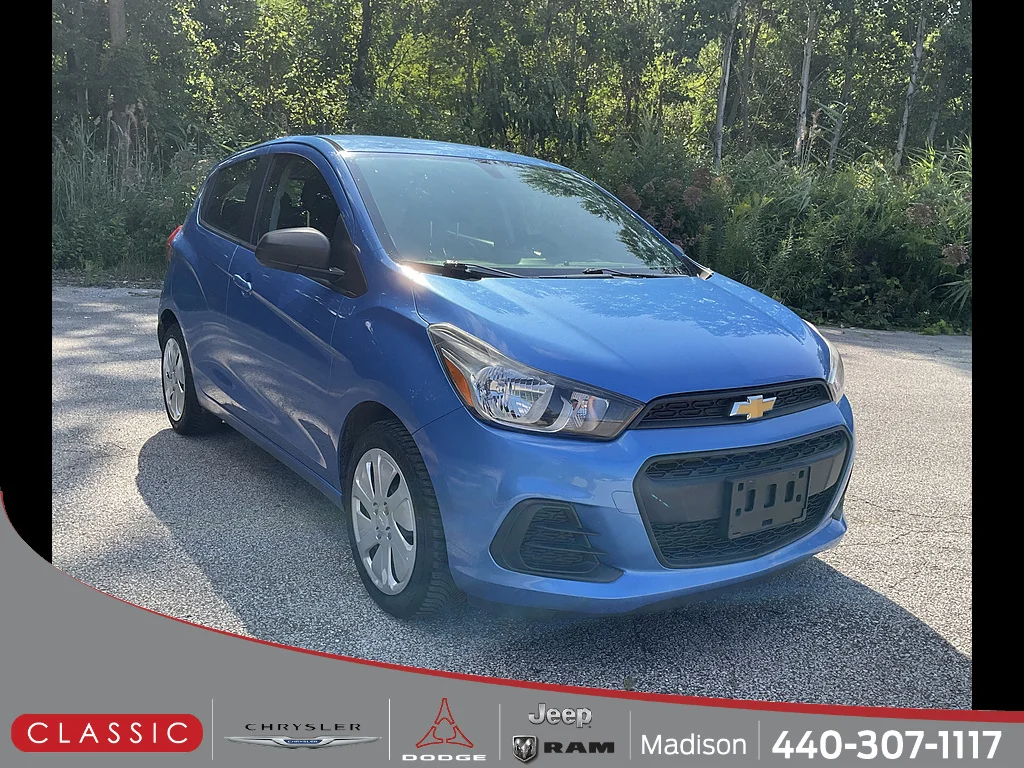 Used 2017 Splash Metallic Chevrolet LS CVT image 1