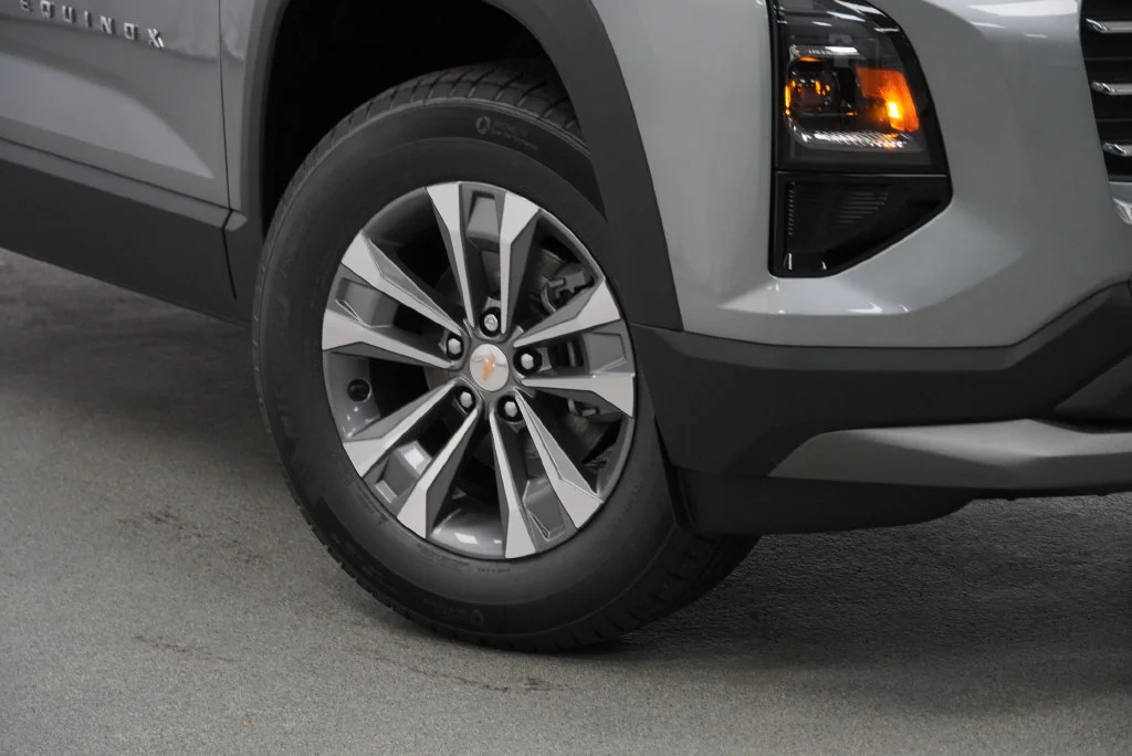New 2027 Sterling Gray Metallic Chevrolet LT image 10
