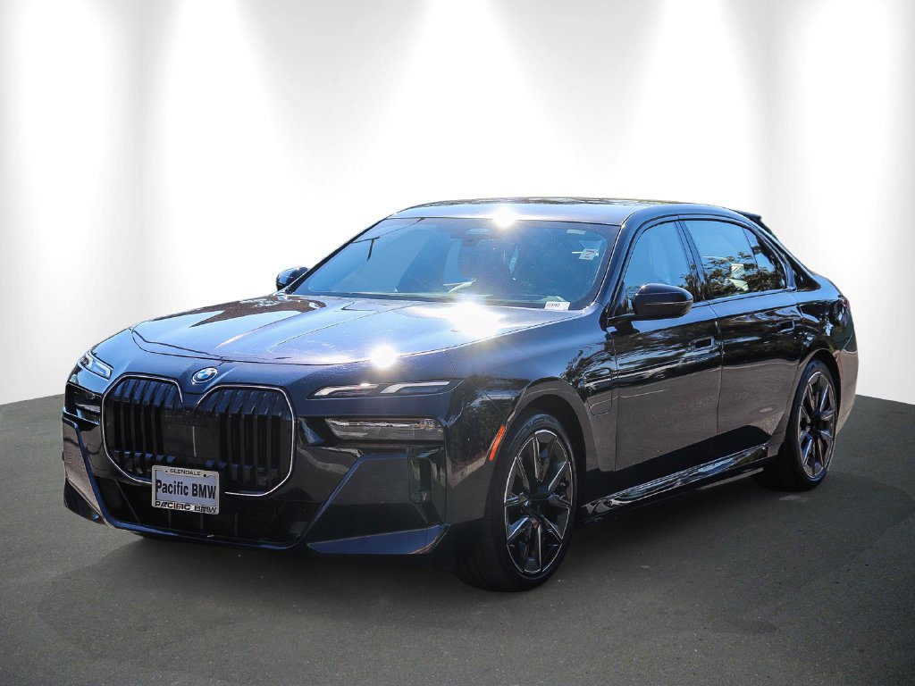 2026 BMW 7 Series photo 3