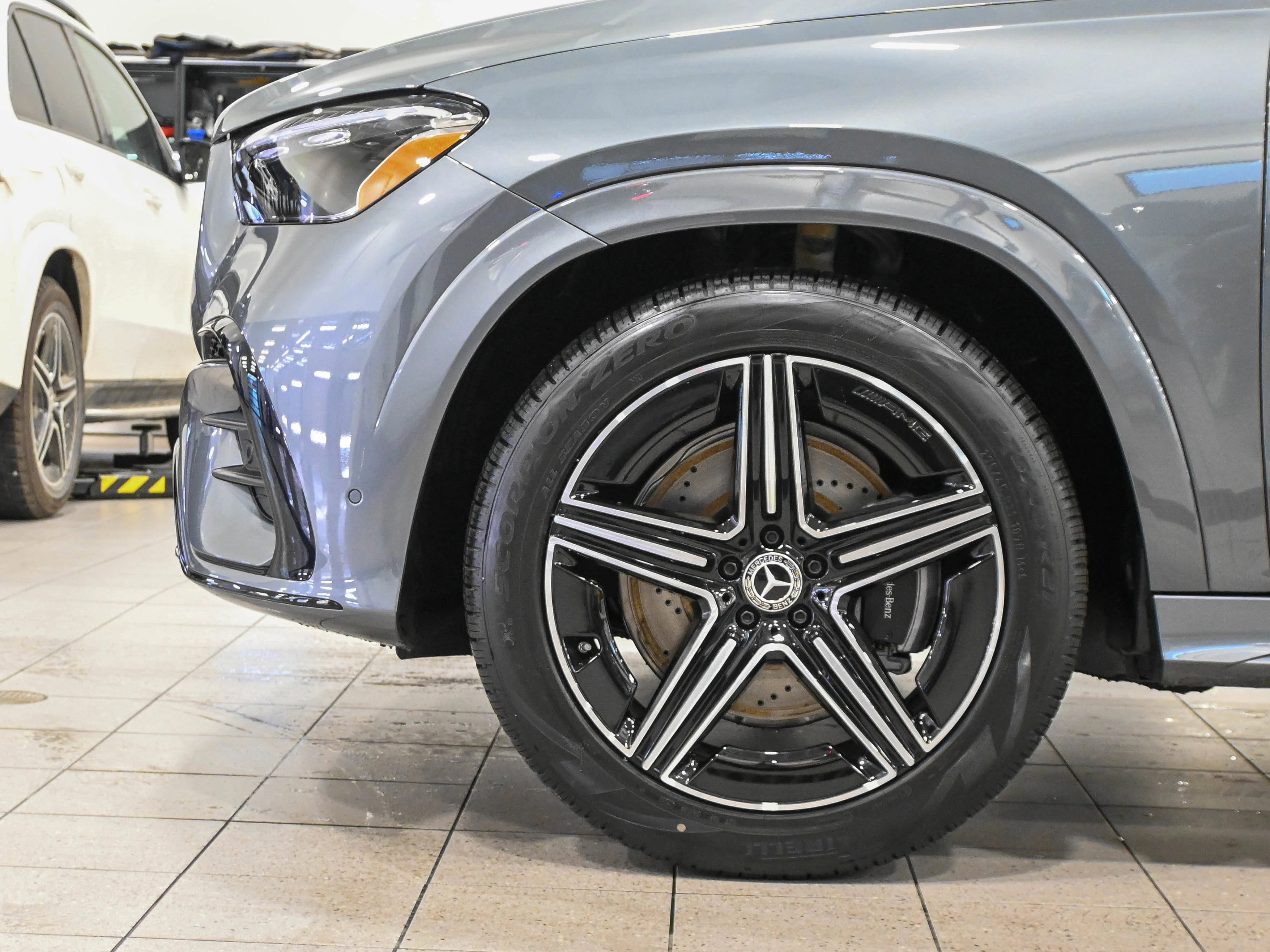 New 2026 992-Selenite Grey Mercedes-Benz GLE 450 image 10
