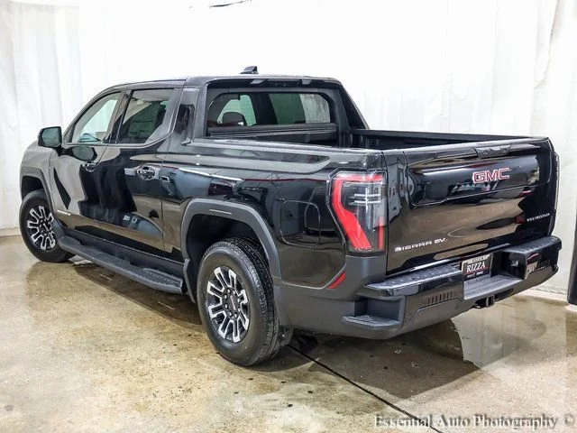 New 2026 Onyx Black GMC Elevation Extended Range image 7
