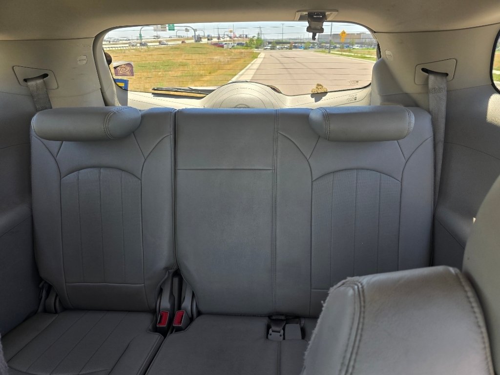 Used 2010 Red Jewel Tintcoat Buick CXL w/1XL image 16