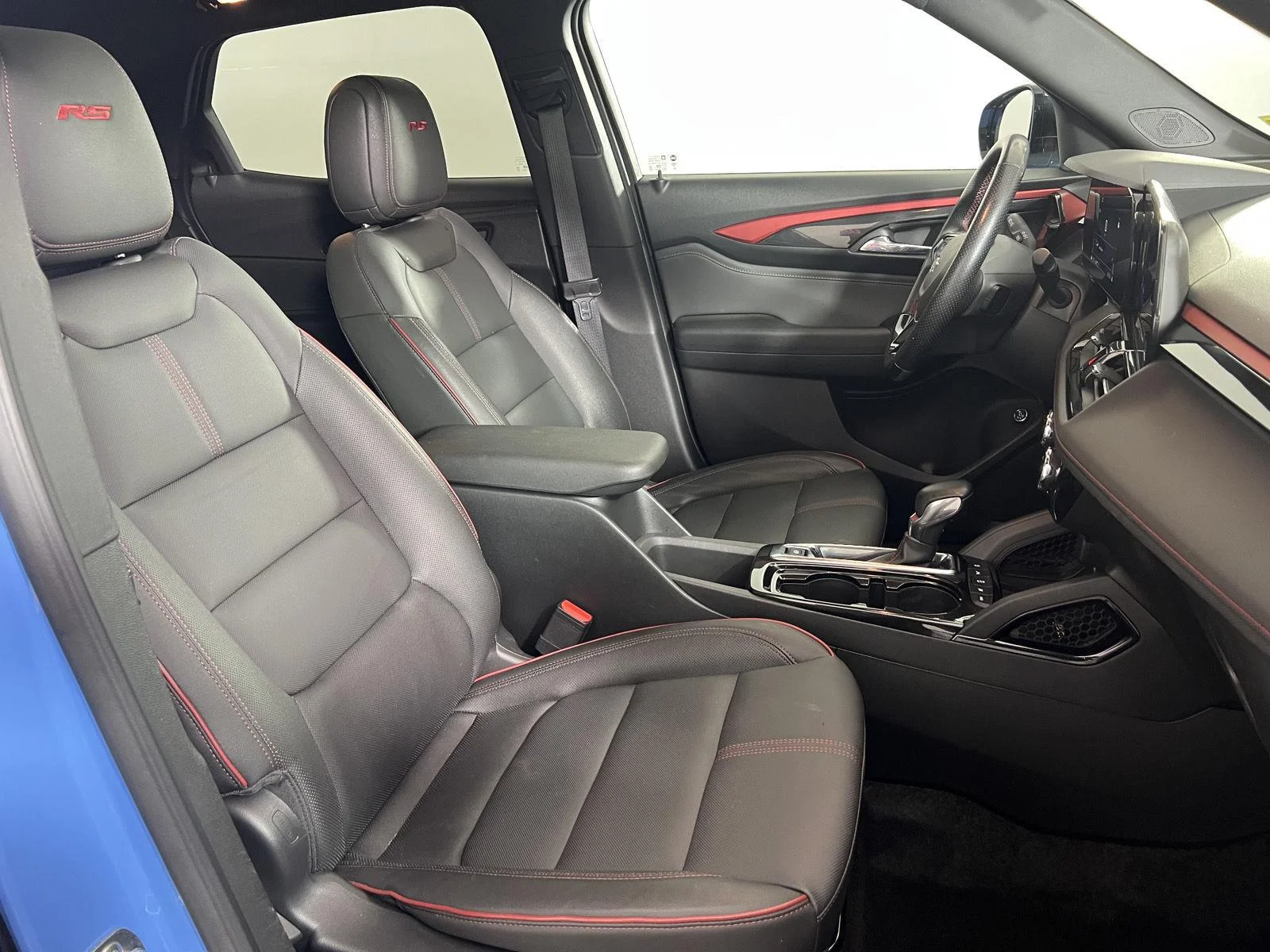 Used 2024 Fountain Blue Chevrolet RS image 22