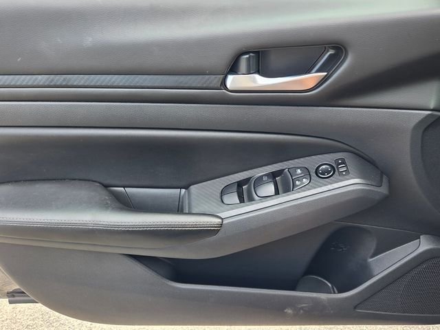 Used 2024 Gray Nissan 2.5 SV image 29