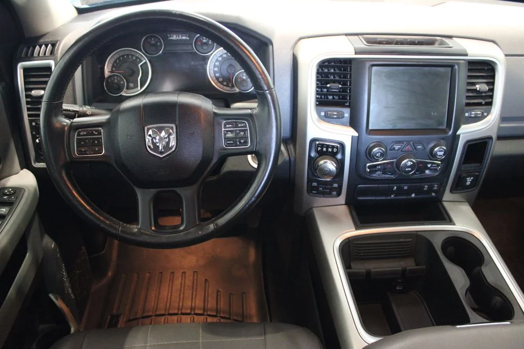 Used 2016 Brilliant Black Crystal Pearlcoat Ram Big Horn image 6