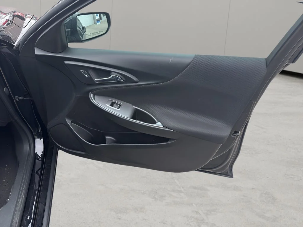 Used 2023 Mosaic Black Metallic Chevrolet LT image 9