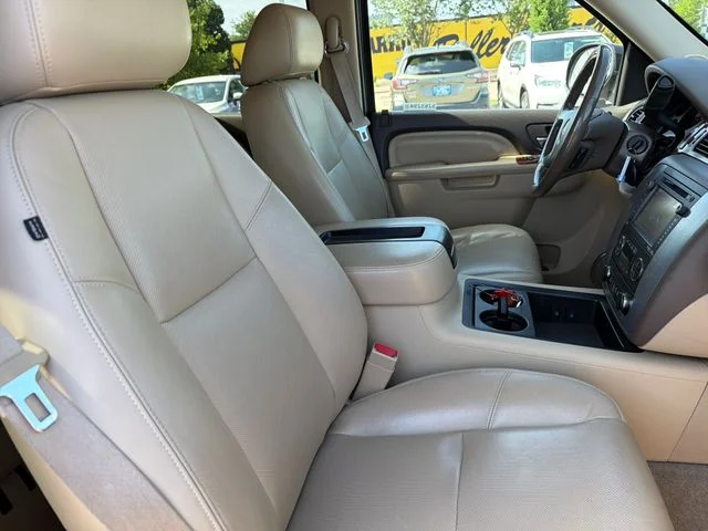 Used 2013 Black GMC SLT image 24