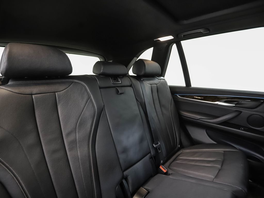Used 2018 Space Gray Metallic BMW xDrive35i image 28