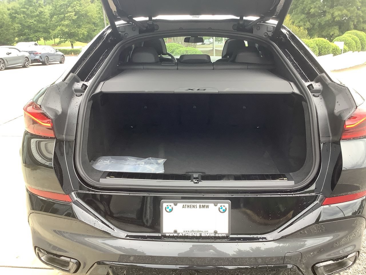 New 2027 Black Sapphire Metallic BMW xDrive40i image 33