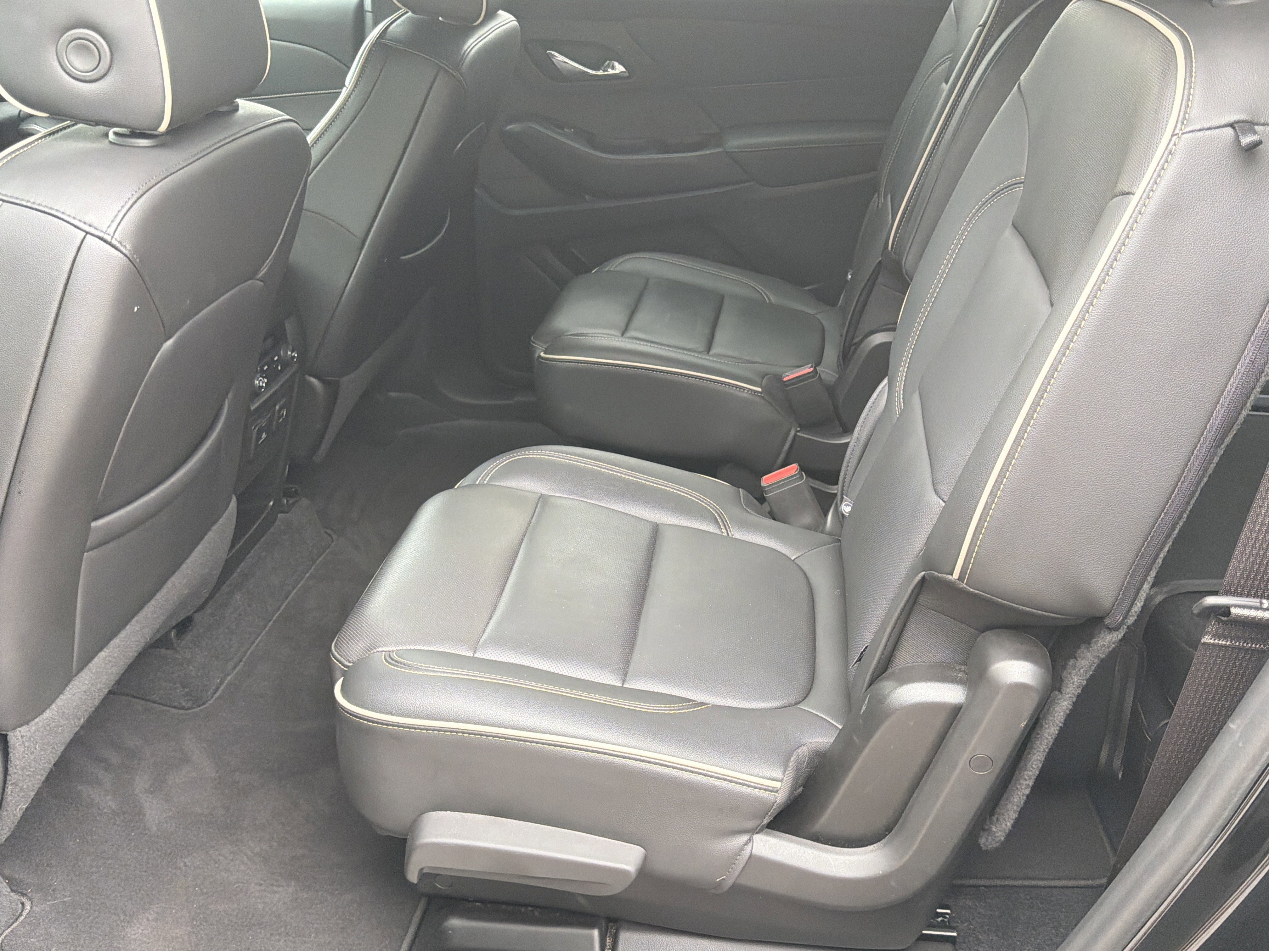 2023 Chevrolet Traverse Premier - Photo 20