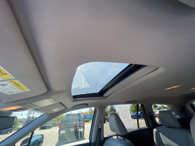 Used 2019 Lunar Silver Metallic Honda EX-L image 25