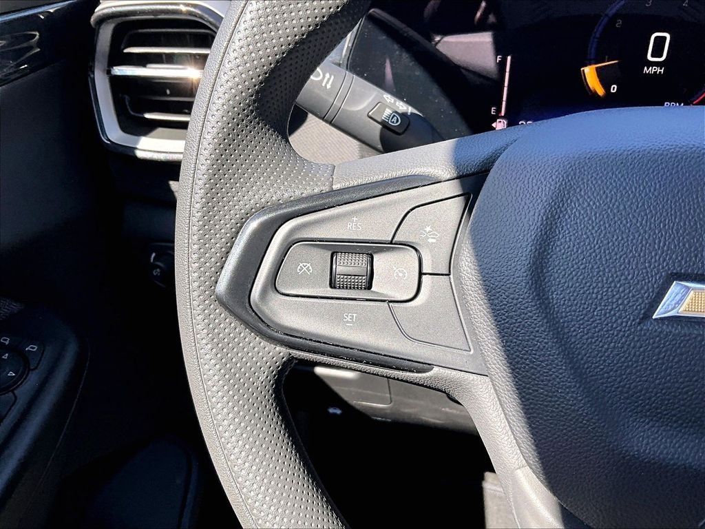 Used 2025 Gray Chevrolet LT image 23