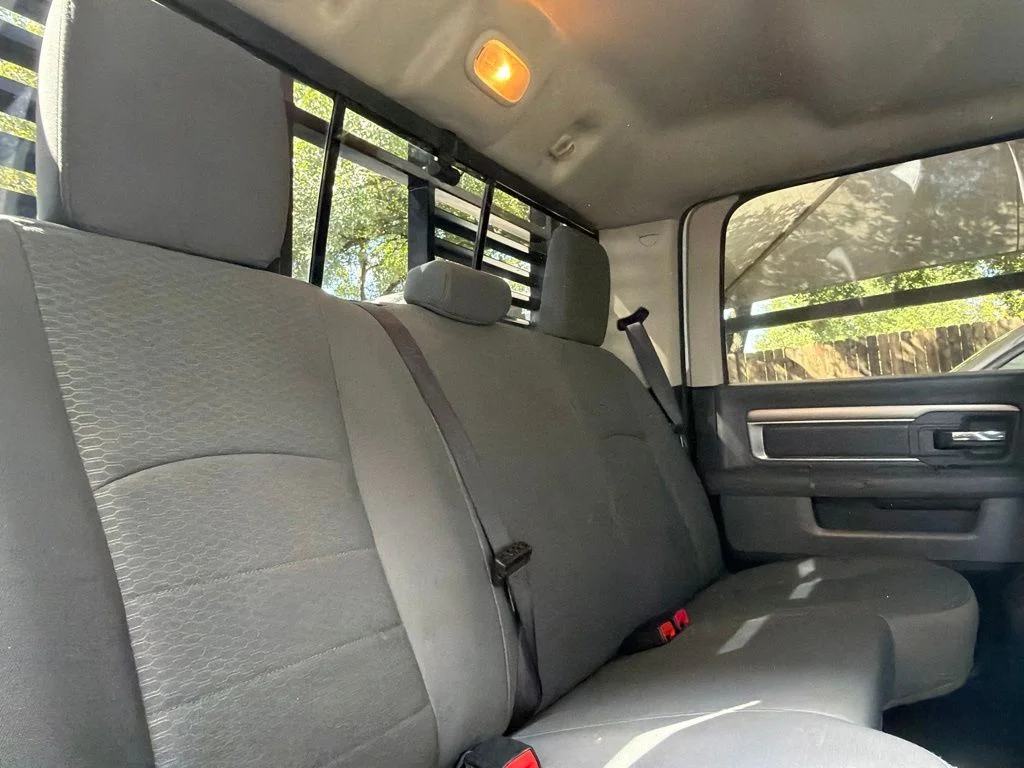 Used 2016 White Ram SLT image 23
