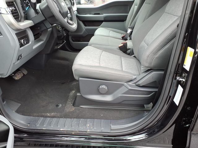 New 2026 Agate Black Metallic Ford F-250® XL image 18