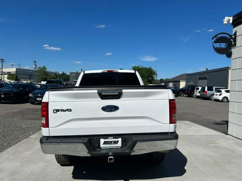 Used 2015 White Ford XLT Pickup 4D 6 1/2 ft image 9
