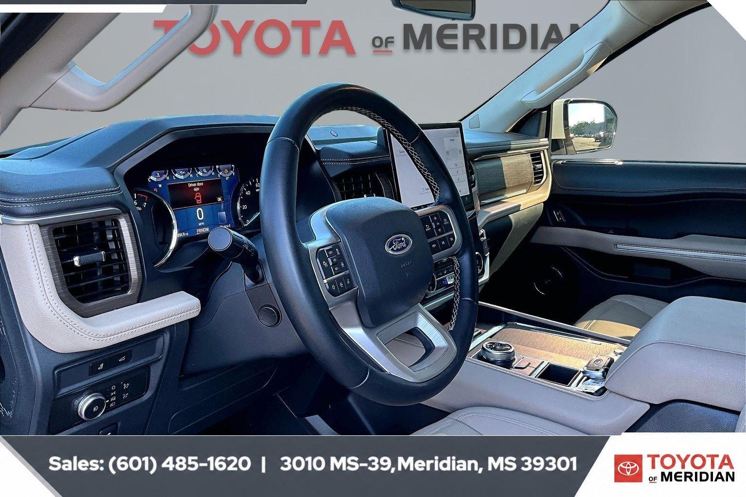 Used 2022 Star White Metallic Tri-Coat Ford Limited image 12