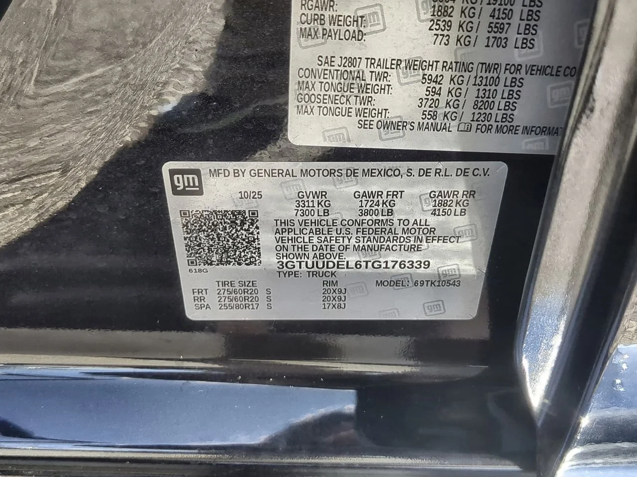 New 2026 TITANIUM RUSH METALLIC GMC SLT image 35