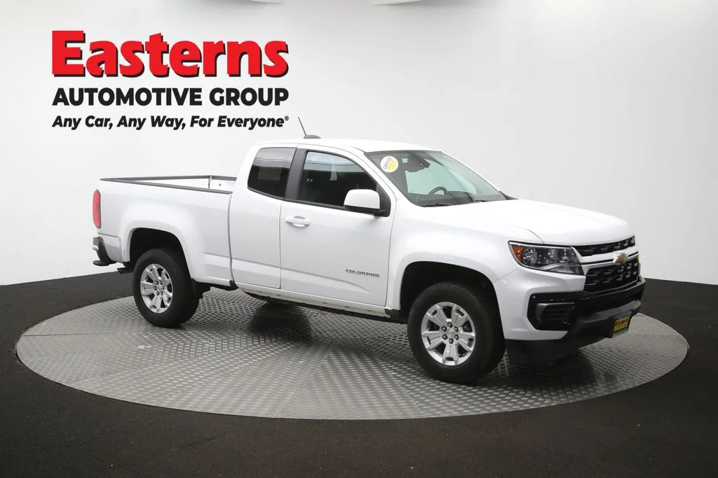Used 2022 White Chevrolet LT image 48