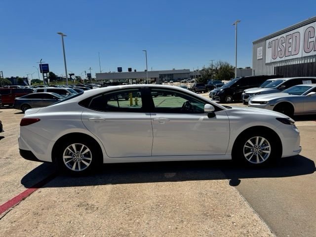 Used 2025 White Toyota LE image 8