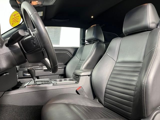 Used 2014 Gray Dodge R/T image 17